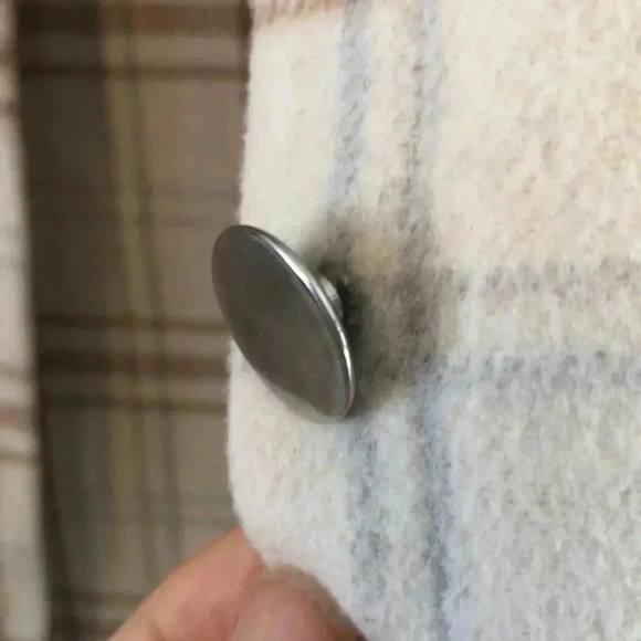 Country Boutique Plaid Flannel Shirt Jacket - Picture 4 of 4